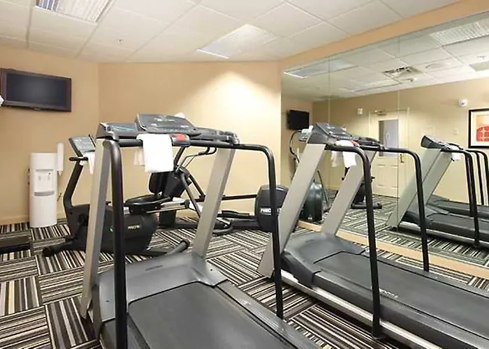 By Marriott Chicago / 3* Bloomingdale
