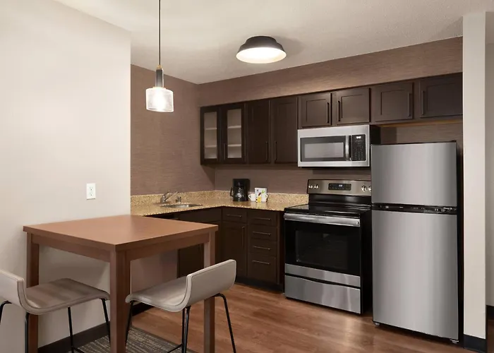 By Marriott Chicago / Hotel 3*