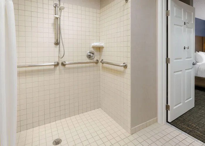 Hotel By Marriott Chicago / 3*