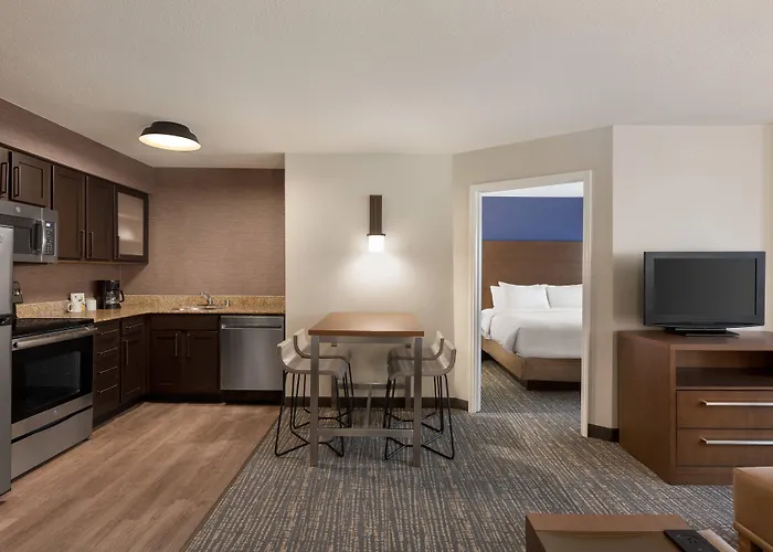 By Marriott Chicago / Hotel