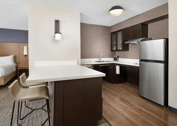 By Marriott Chicago /