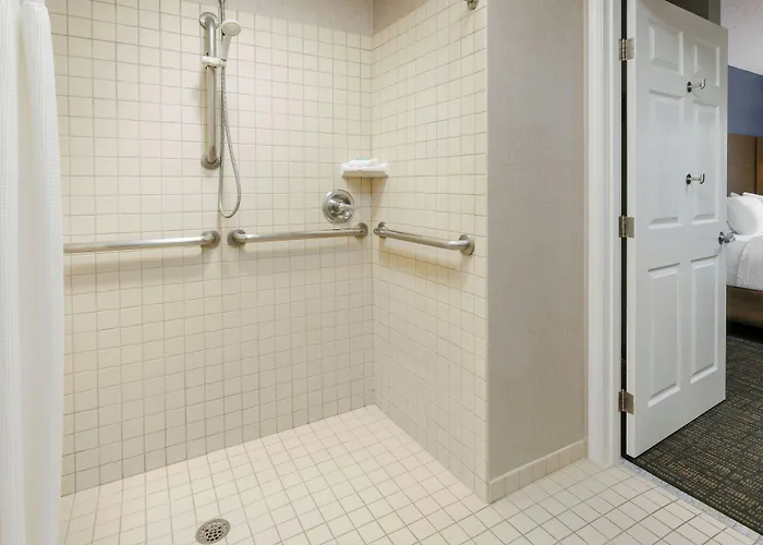 Hotel By Marriott Chicago / Bloomingdale